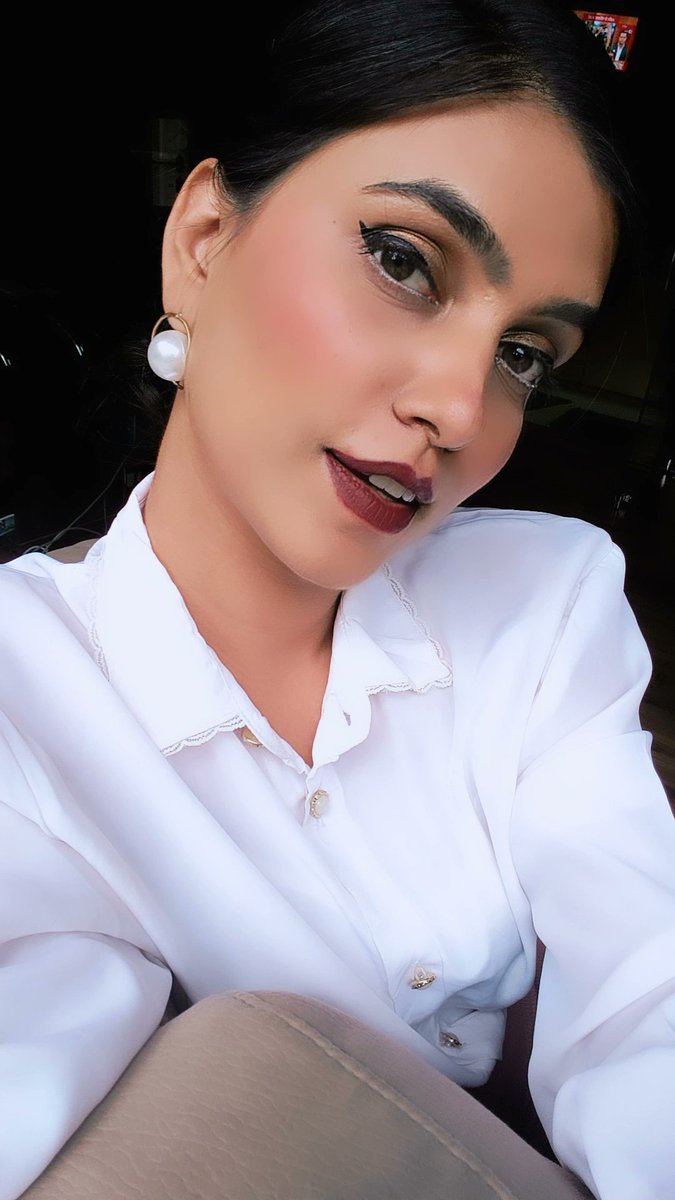 shivangijain30's tweet image. #sundayworking