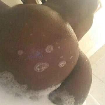 El_Regalo1's tweet photo. #CharlotteFreaks where my #Throuples or #PolyCouple at though? https://t.co/wpGP1WlLg8