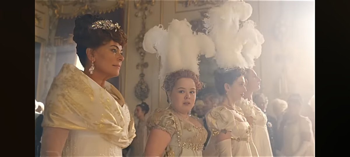 Anatta_13's tweet photo. watching Polin - Their Story on Youtube and noticed more and more #penthony moments I never knew I needed
the way Anthony looked at Penelope in this scene though https://t.co/o2ngzV6ezW