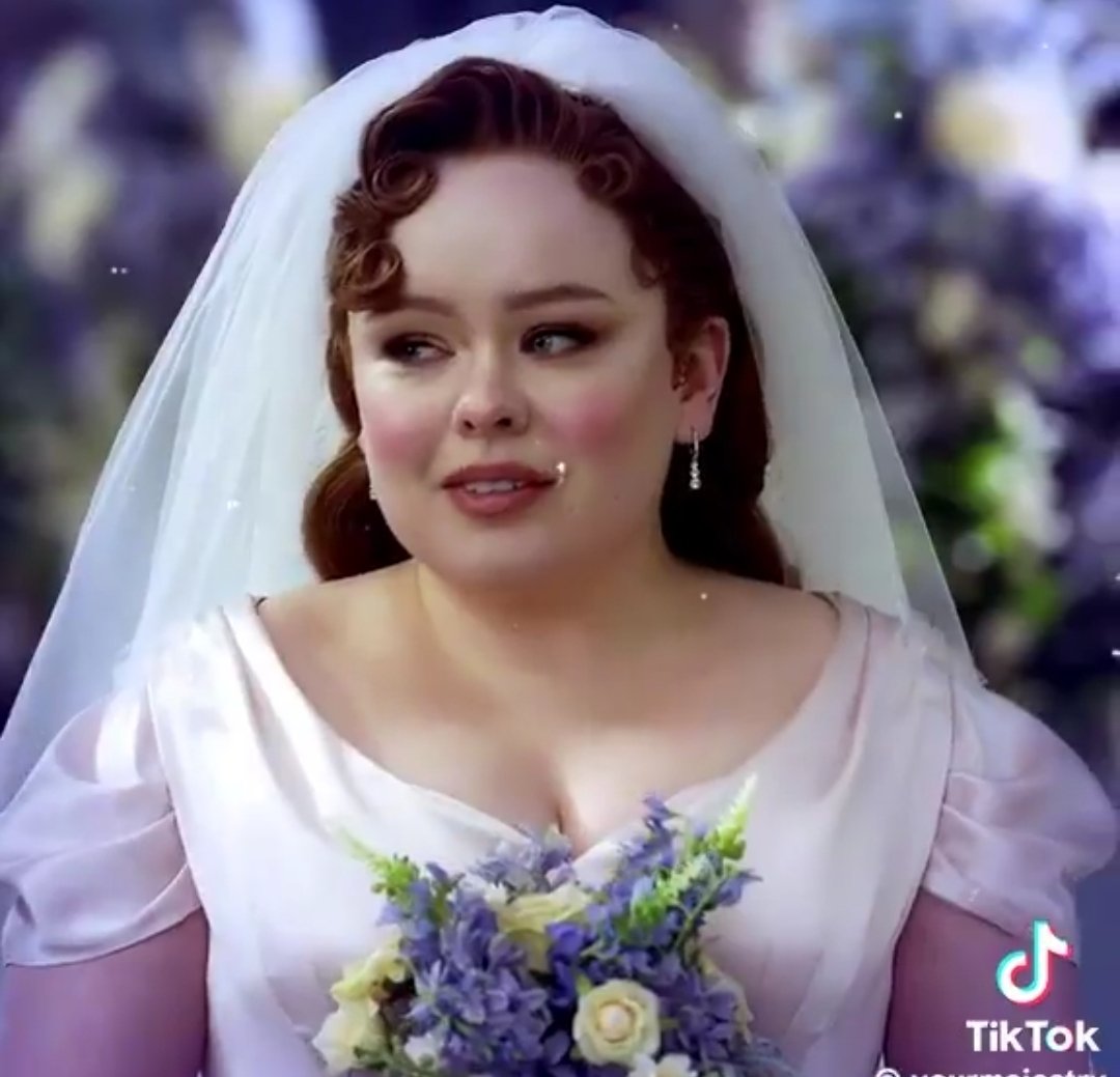 Anatta_13's tweet photo. the brooding look he gave her when she was walking down that aisle...
#Penthony
although to be fair, it was probably all Johnny Bailey and Nicola Coughlan chemistry being present all throughout #BRIDGERTON https://t.co/pLlljTBd8Y