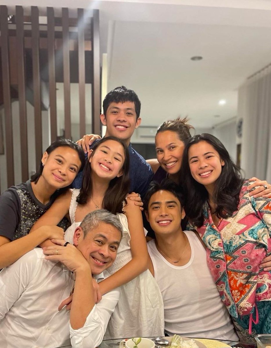 Where's the real <a href="/donnypangilinan/">Donny</a> <a href="/paolovalenciano/">Paolo Valenciano</a>? 😅🤪

#TeamPangilinan