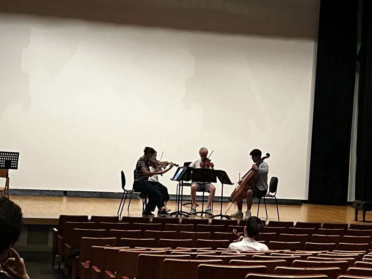 MMCJ_official's tweet photo. MMCJ2024は11日目を迎えました。今日はクローズドの発表会が行われ、お互いのグループの演奏を聴き合いました。
17日の室内楽コンサートで受講生の研鑽の成果をお聴きいただけます。

https://t.co/WRd7pcJZIO https://t.co/jHgf0Pilm6