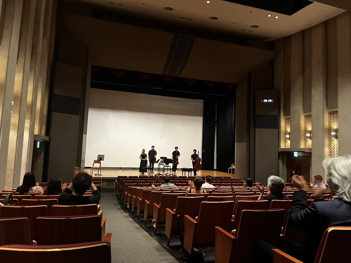 MMCJ_official's tweet photo. MMCJ2024は11日目を迎えました。今日はクローズドの発表会が行われ、お互いのグループの演奏を聴き合いました。
17日の室内楽コンサートで受講生の研鑽の成果をお聴きいただけます。

https://t.co/WRd7pcJZIO https://t.co/jHgf0Pilm6