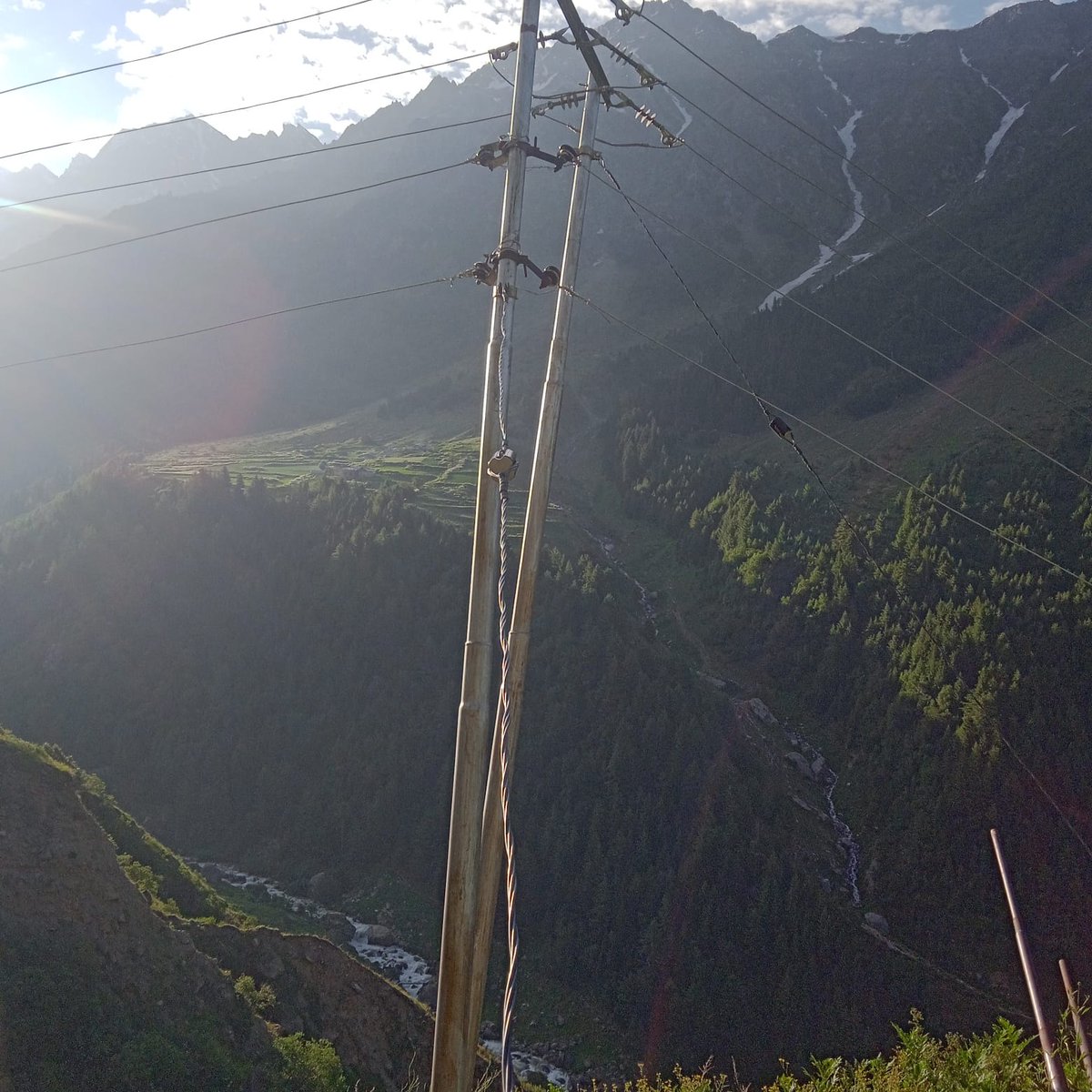AeeJPDCLKtwr's tweet photo. @nawangofficial @dckishtwar @JKPDCL @pddjkofficial @Devansh_IAS @kansalrohit69 @diprjk @xenjpdclktwr @tickoosachin @Sunil_SharmaBJP @DrJitendraSingh @MinOfPower @KhajuriaManu @PaddarM @DICKishtwar Thank you for highlighting this issue. Our field staff has promptly resolved the problem and ensured the pole structure is now secure. We've included photos of the completed repairs. Public safety and satisfaction are our top priorities. https://t.co/m9G6yIBoyH