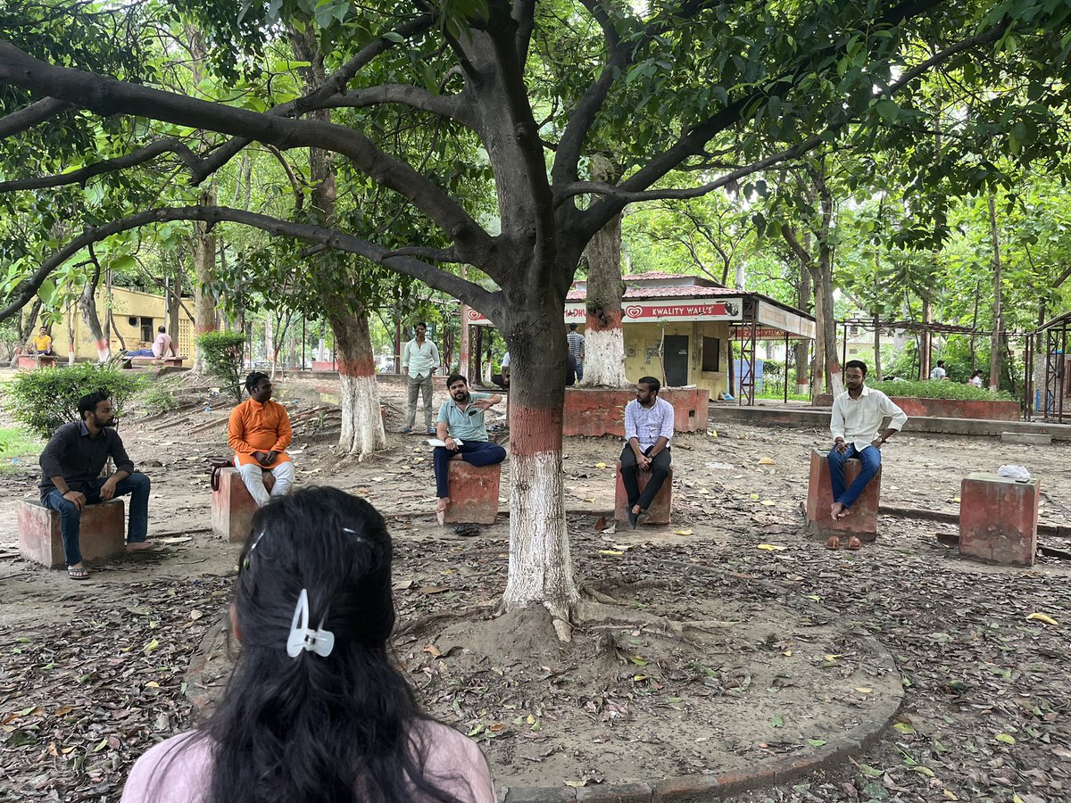 iAbhilashKashi's tweet photo. आज #SundayForBHU के अन्तर्गत #SFDTalk का आयोजन किया गया । जिसमें विशेष रूप से @SFDIndiaOrg के राष्ट्रीय प्रमुख श्री राहुल गौड़ जी का रहना हुआ । https://t.co/qBt2XYCLqP