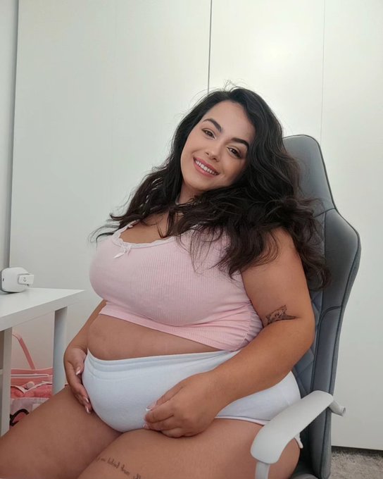 What's your favorite color ? https://t.co/a6ljcYEdr6