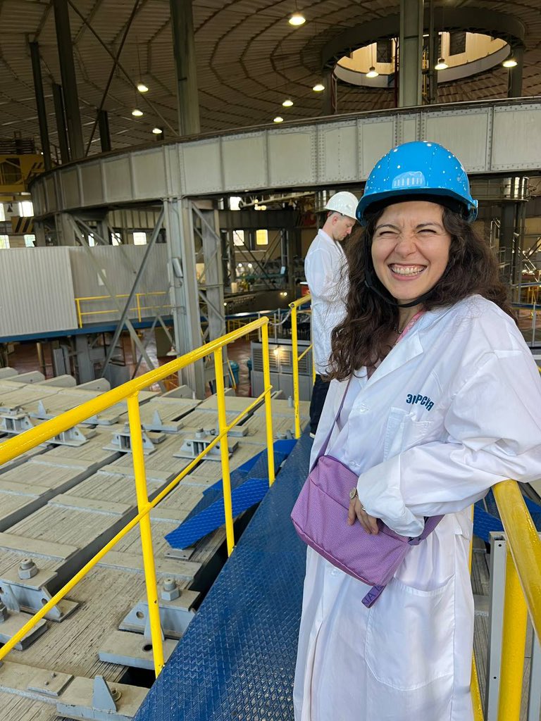 Увидела адронный коллайдер — и вам советую ✨