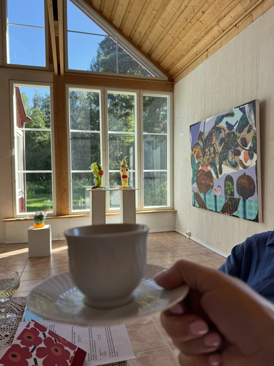 miapetrakumpula's tweet image. Kesäpäivän parhaita hetkiä #galleria #taide ja kaffit. 
Käy #virrat ohiajellessa taidenuuttila.fi