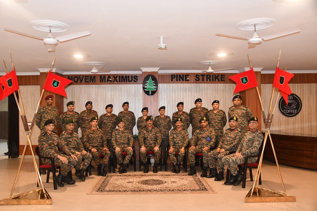 westerncomd_IA's tweet photo. #ForeverReady

#GOC #KhargaCorps visited #PineDiv &amp;  validated training and operational preparedness of the formation. He  witnessed innovation  initiatives taken by the Division &amp; exhorted all ranks to strive for professional excellence.

@adgpi https://t.co/5wEmolkd48