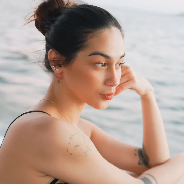 napaka ganda mo zebby😭🤍

<a href="/ZeinabHarake11/">Zeinab Harake Parks</a> 
youtu.be/H3nlxhE2vHo?si…