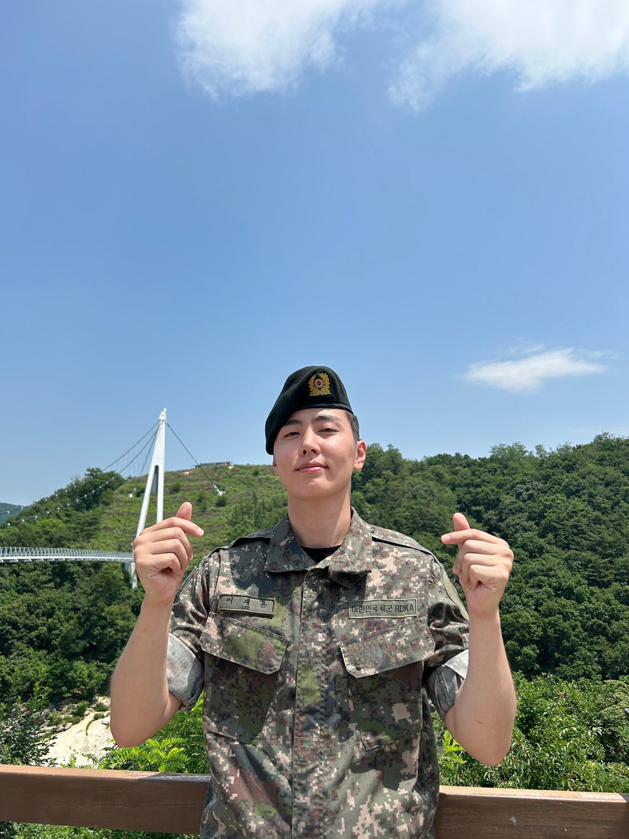 809zip_'s tweet photo. 240714 공카 #재윤 
📮😝😄😉
🔗 https://t.co/biw52zlCdf https://t.co/kMwKhKr19y