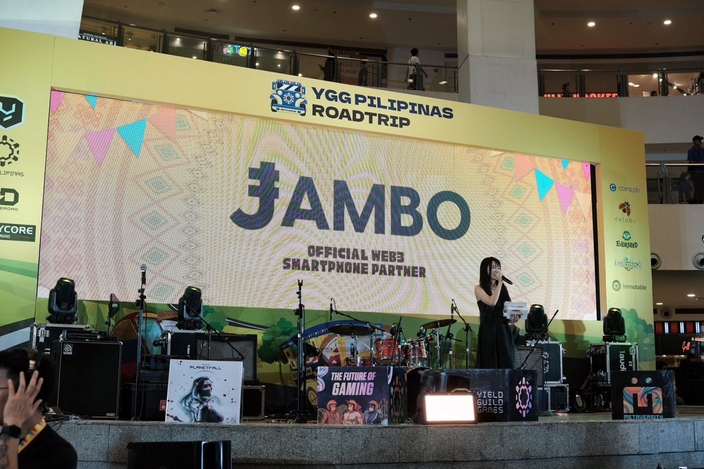 MFWCaravan's tweet image. INTERN UPDATE  We're giving away phones in Manila! Thanks to @JamboTechnology, our #YGGRoadtripManila attendees are experiencing the future of Web3 in their hands! 🔥