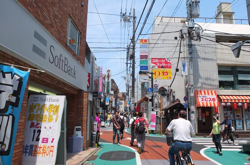 #兎が二匹裏話 #兎が二匹
小田急線経堂駅の界隈2 今は景色が変わってるかもしれないです。 