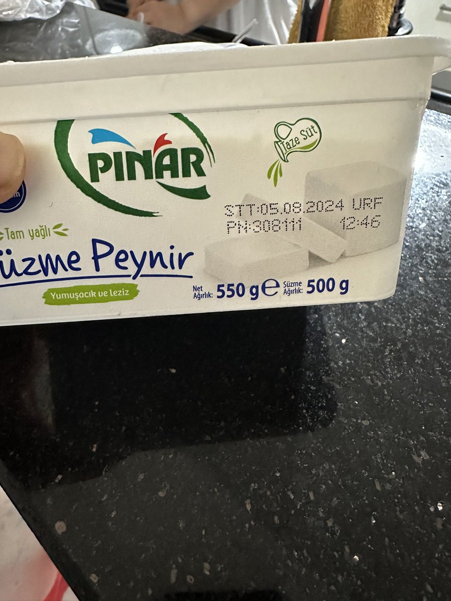 Hiç açılmamış ve son kullanma tarihi geçmemiş pınar süzme peyniri açtığımızda içi küflü çıktı <a href="/yasarholdingtr/">Yaşar Holding</a>