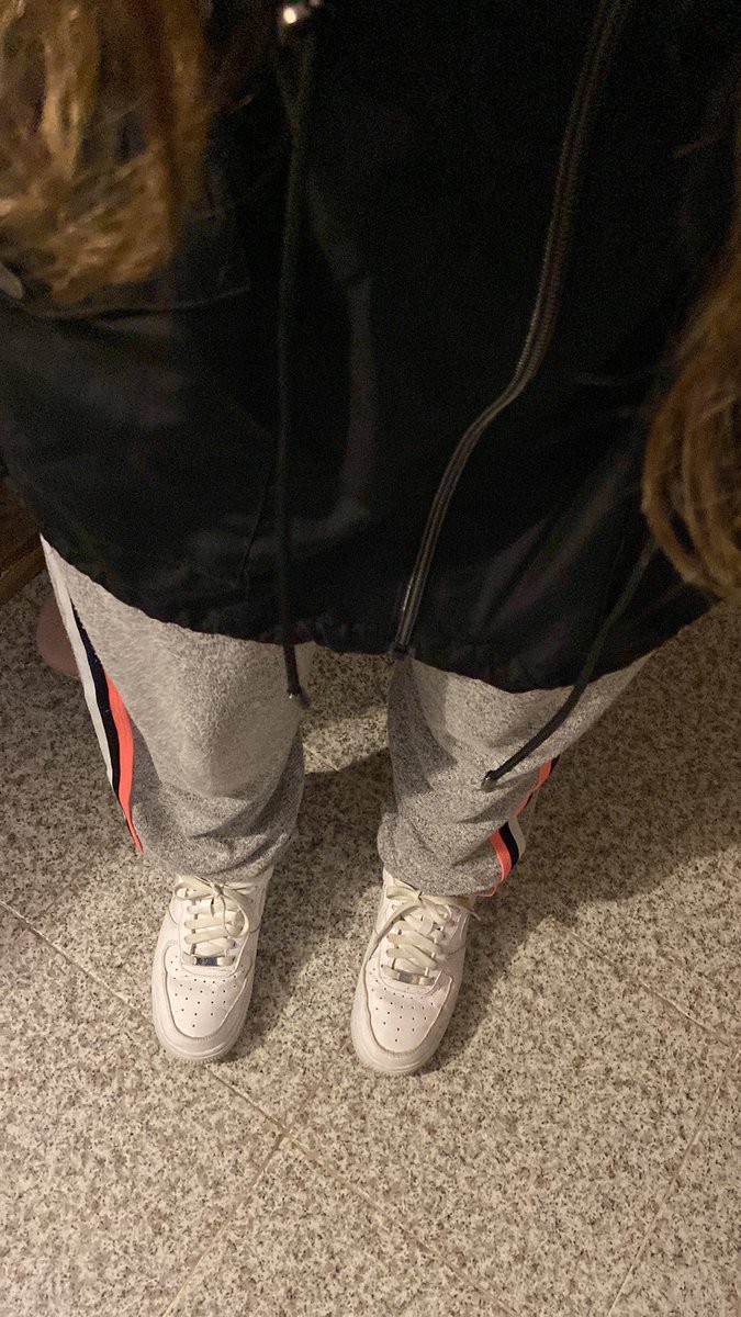 Ellie ​🍃 tweet media