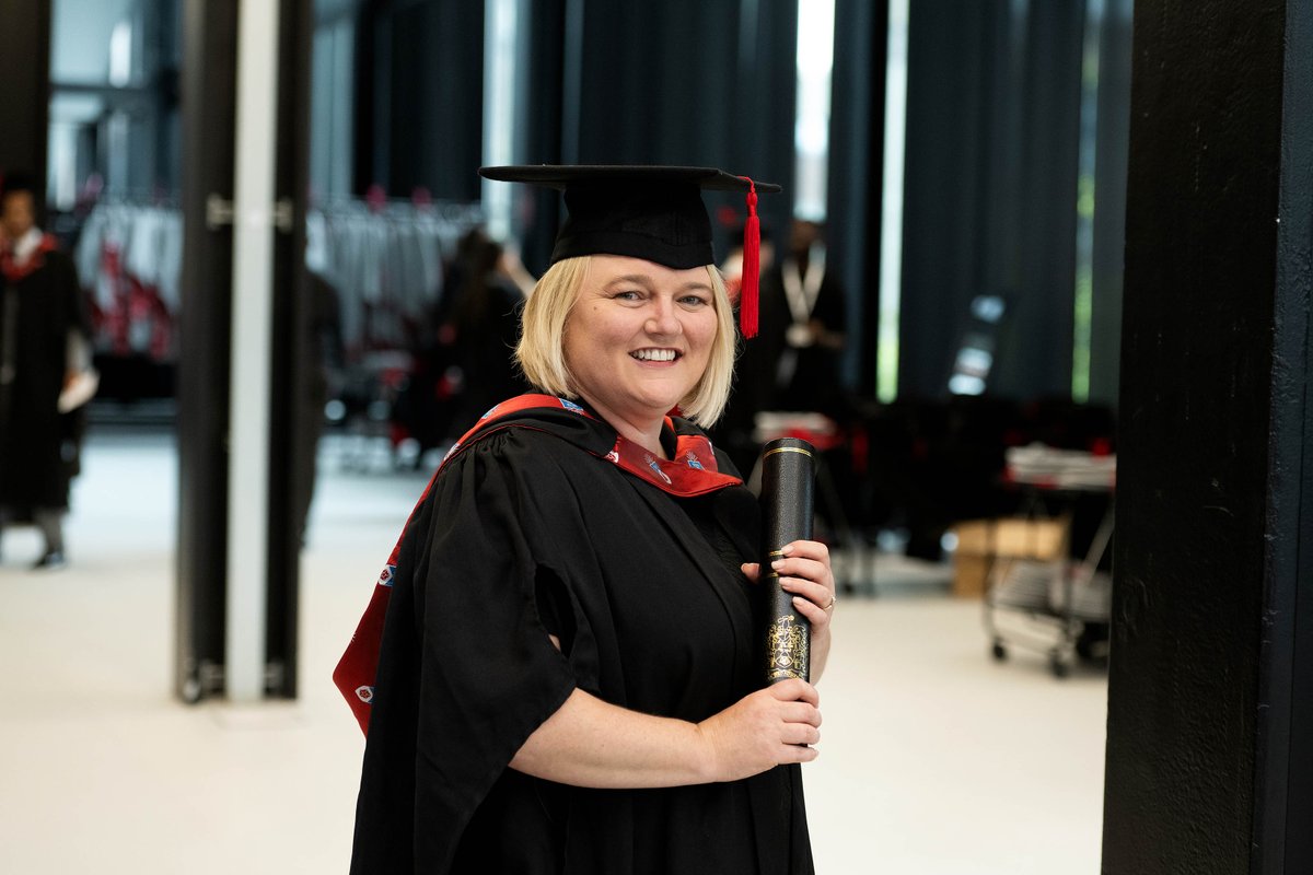 .#Preston mum of three Michelle Welch is planning to use her Nutrition and Exercise Science degree to help people struggling with food poverty in #Blackpool 

Congratulations on graduating Michelle 👏🍾

ow.ly/YvuL50SyGvu