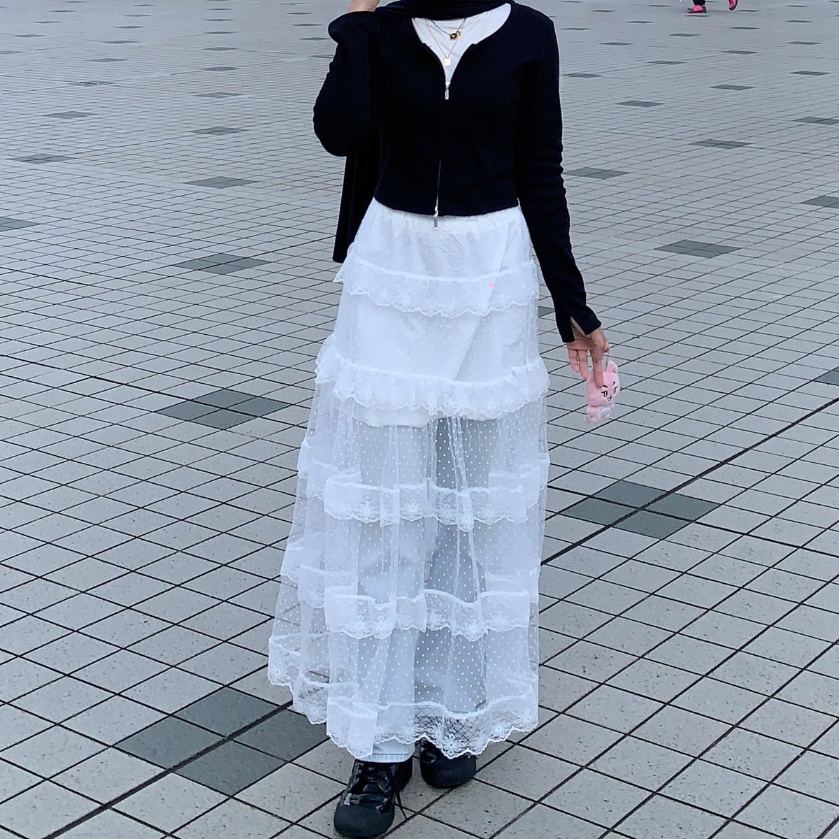 destiny_cyj's tweet photo. 240714

At Tokyo Big Sight for TXT Meet &amp; Greet Event ✨
Handshake with yeonjun 🤝🩵 https://t.co/2hMfQtIjsX