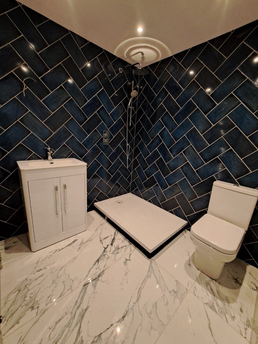 DeanReds70's tweet photo. Young @OliEvans4 knocked it out the park again 🤩🤩 just needs the screen
Complete bathroom refurbishment all by himself (apart from the tiling) 
I am a very impressed and very proud Dad 🫶
@CosyWarmPlumber that's why I ❤️ Plumbing ☺️😉👍
#Stunningbathroom #plumbing #bathrooms https://t.co/0YNHib0cSm