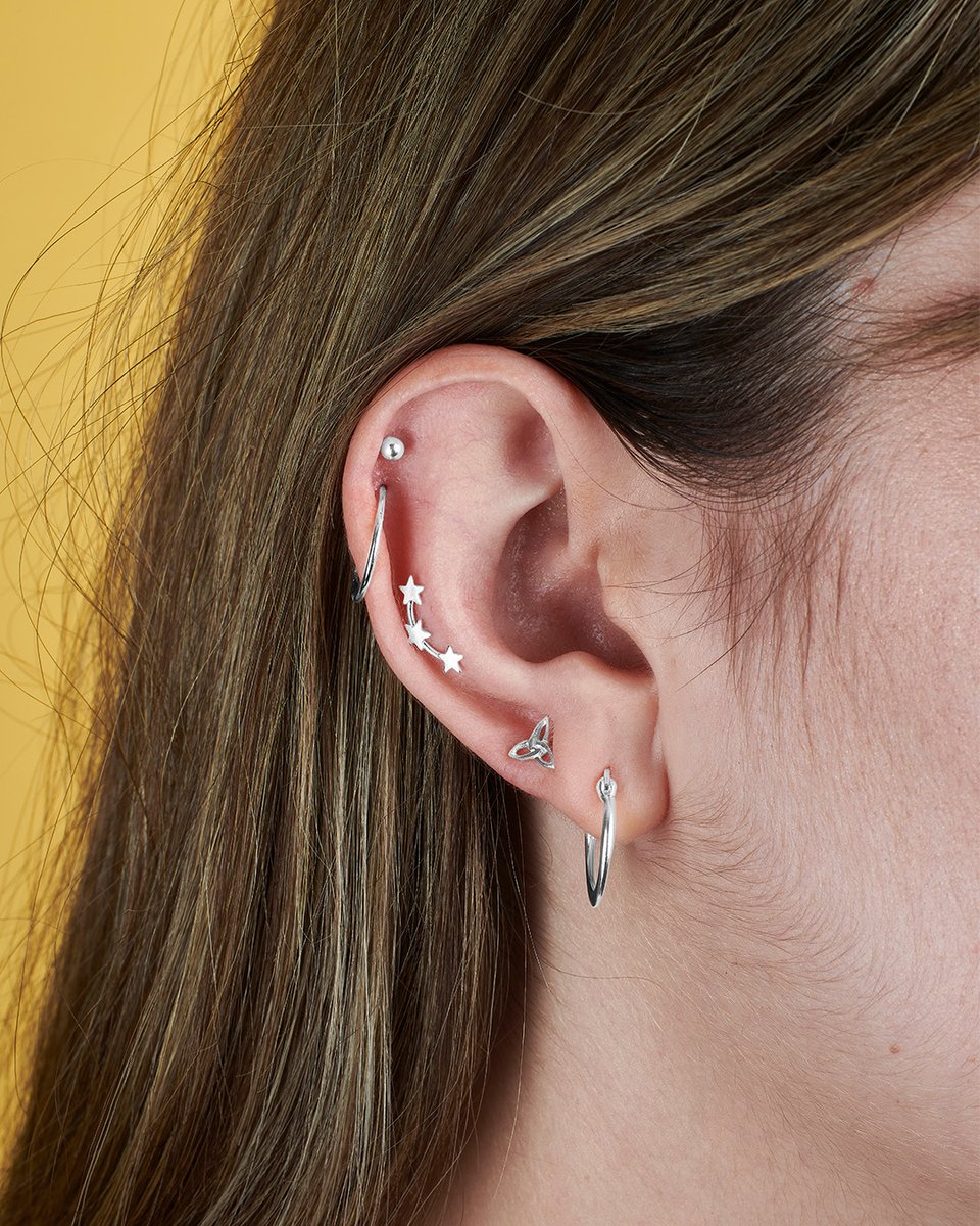 QueenStreetShop's tweet photo. Festival vibes start with your jewellery✨ 
Accessorise with a silver curated ear so you can dance, laugh and sparkle all day! Visit #FHinds at #QueenStreet #Darlington today to shop their collection of silver earrings from just £4.95! 
#LoveDarlo https://t.co/4y6rFYXFwg