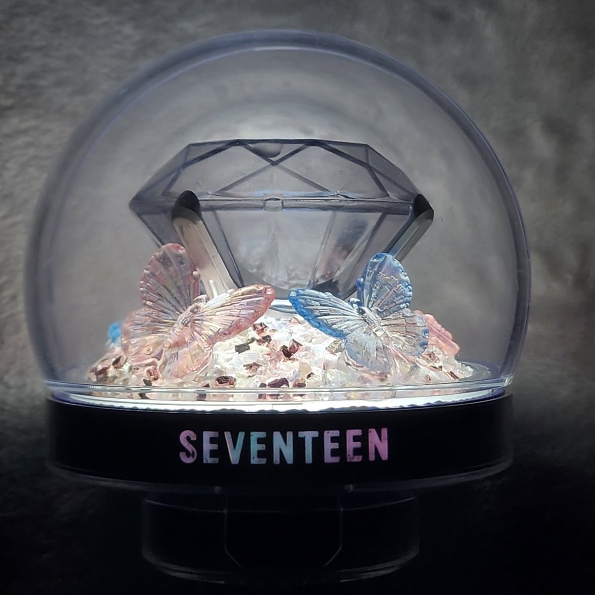 everyday_bong's tweet photo. 캐럿랜드 D-9 🦋
다들 데코링 준비하셨나요✨

#세븐틴 #캐럿랜드 
#seventeen #caratland
#캐럿봉 #데코링 #봉꾸미기

문의는 디엠 주세용❤️ https://t.co/0ViJZ9c4HO