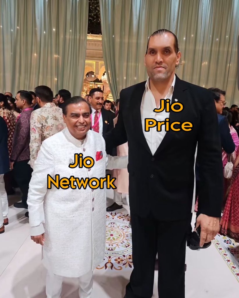 bijjuu11's tweet photo. #Jio true 🤡🤡 https://t.co/6PeVVn7b3O