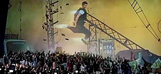 appu4411's tweet image. Hold my gaand 🤗

#DrPuneethRajkumar #Doddmane