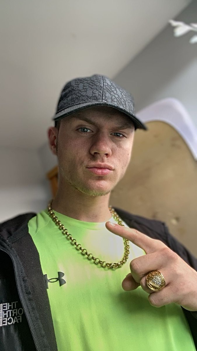 If England win I’ll send  whoever replies “hi” a free surprise 😮‍💨

SC - Bradyallen2024 👻