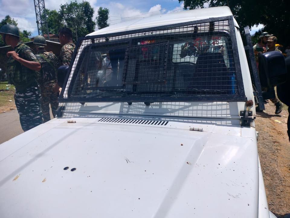 BikramjitMK's tweet image. 🚨#𝗝𝗶𝗿𝗶𝗨𝗻𝗱𝗲𝗿𝗔𝘁𝘁𝗮𝗰𝗸 𝗮 𝗖𝗥𝗣𝗙  𝗷𝗮𝘄𝗮𝗻 𝗸𝗶𝗹𝗹𝗲𝗱❗️
In a fresh attack at Jiribam, Manipur,  #KukiMilitants killed a  CRPF jawan. The name of the martyred Jawan is Ajay Kumar Jha, 43 years old from Bihar.

@HMOIndia such act of terror should be dealt with iron…