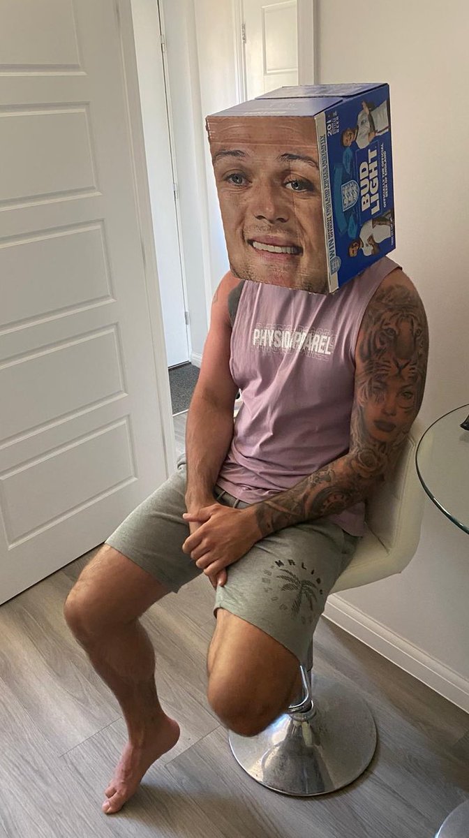 Me for the next 10 hours waiting for our date with destiny ⏰🏴󠁧󠁢󠁥󠁮󠁧󠁿 <a href="/England/">England</a>