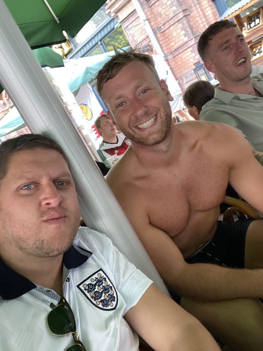 skingx90's tweet photo. St Glenn 🏴󠁧󠁢󠁥󠁮󠁧󠁿🏴󠁧󠁢󠁥󠁮󠁧󠁿🏴󠁧󠁢󠁥󠁮󠁧󠁿🏴󠁧󠁢󠁥󠁮󠁧󠁿 https://t.co/0E9AJ88zXE