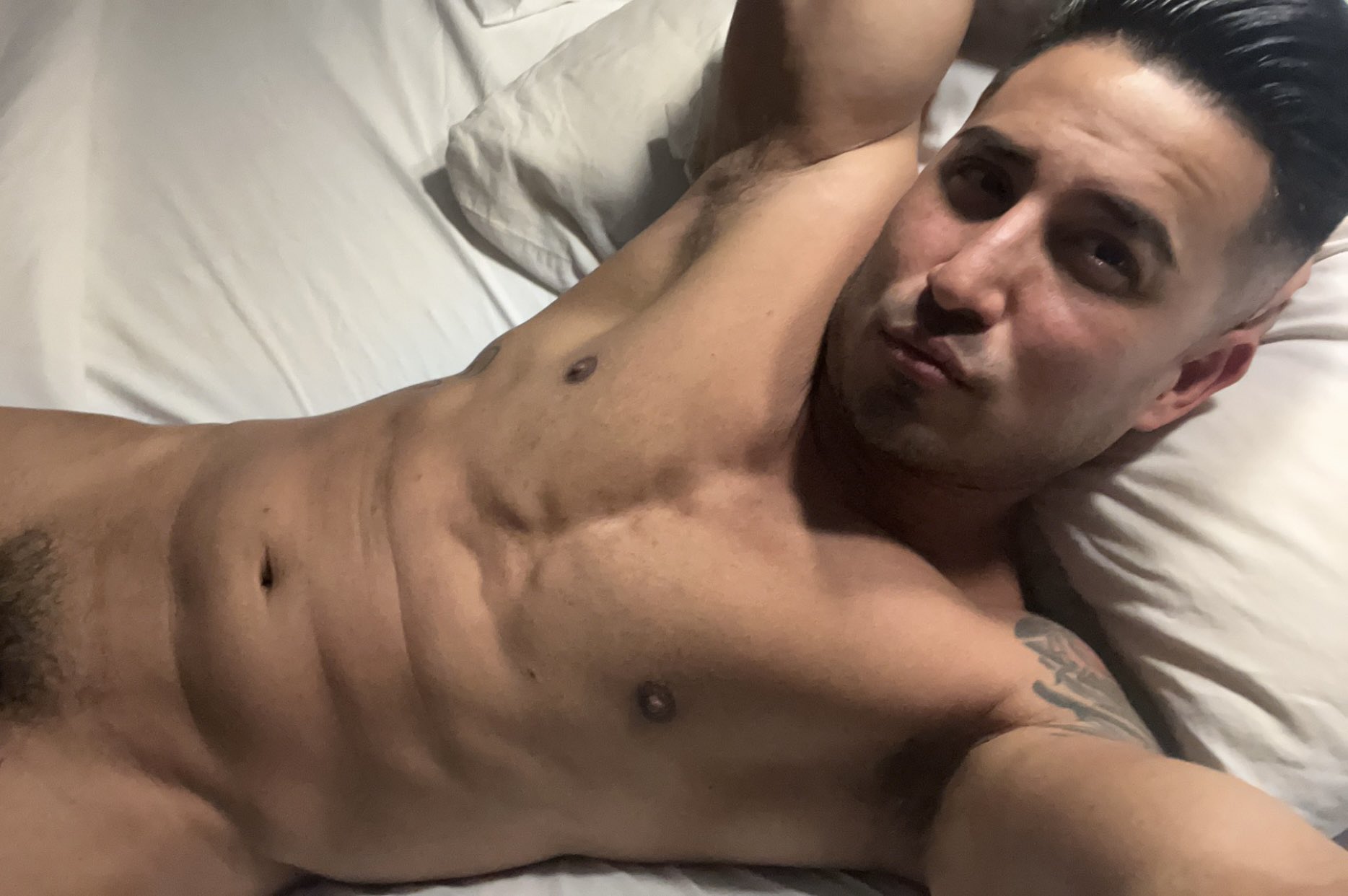 Come join me 😈 https://t.co/MS2dBIEgnp