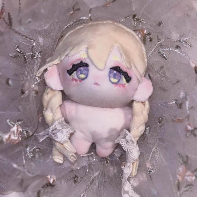 ランはお花畑で寝るみたいです おやすみなさい