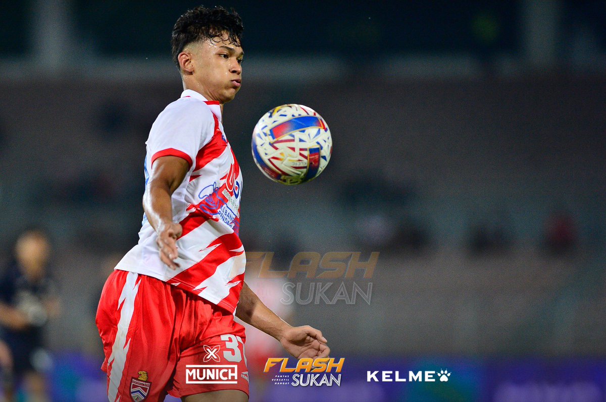 FlashSukan's tweet photo. LIGA SUPER 2024-25
HT: KL City FC FC 0-0 Selangor FC
#LigaSuper2024
#TheCityBoys
#TheRedGiants https://t.co/LWbxqx55BU