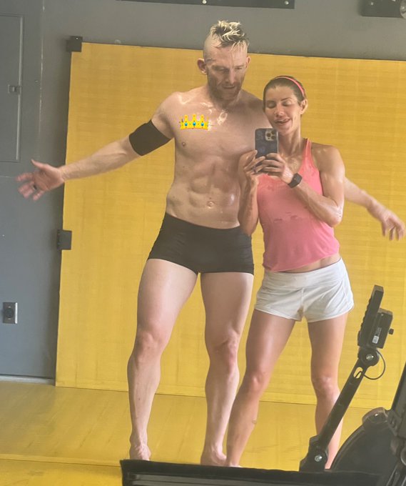 Made a gangsta romantic 💘 https://t.co/zU46tMvOn4