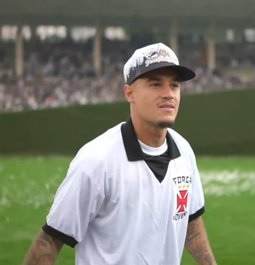 NewsAlmirantee's tweet photo. Vasco por amor. Força jovem por ideal! https://t.co/ixtuboFwQD
