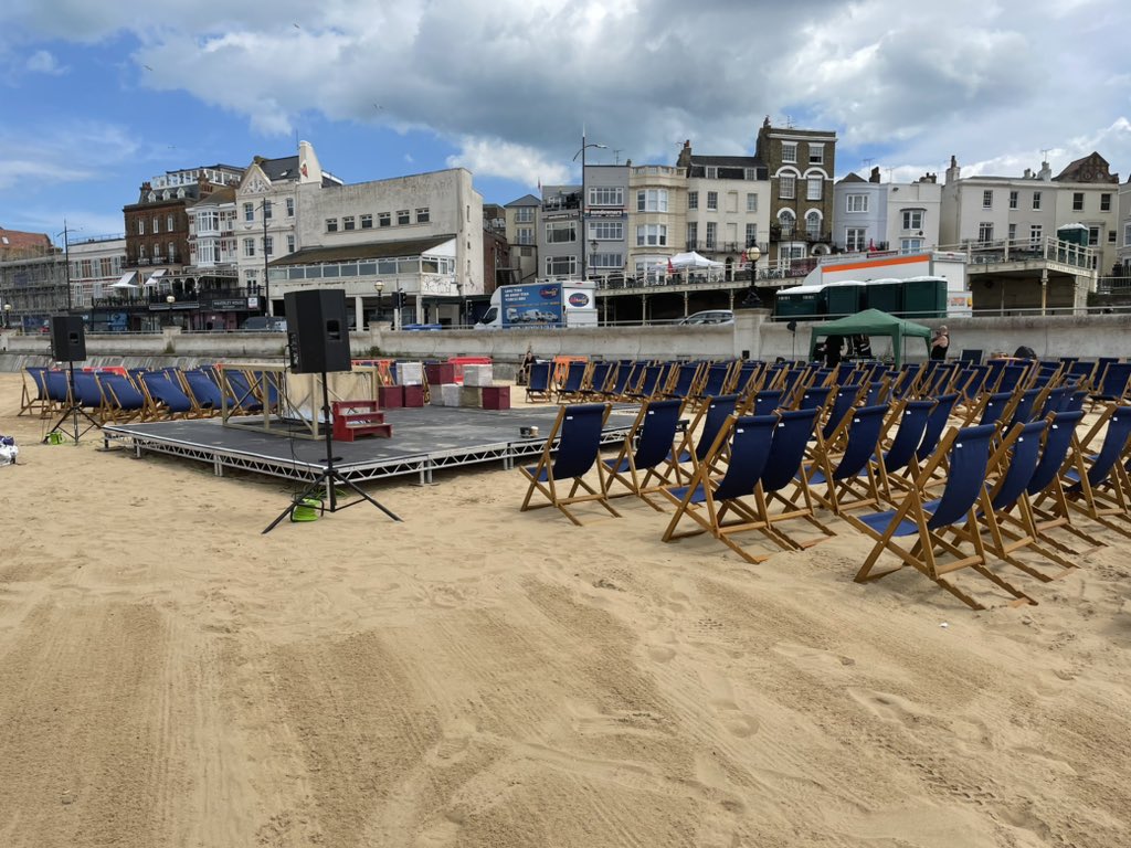 MargateMainSands tweet media