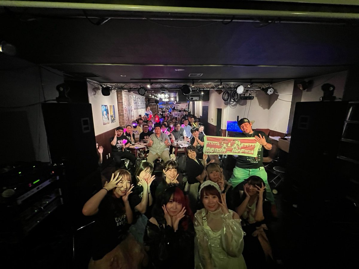 ROSIUP1's tweet photo. ロシアップライブ大盛況でした！
沢山のご参加ありがとうございました！
また会う日まで🌹✨✨✨ https://t.co/LH2fwFXrin