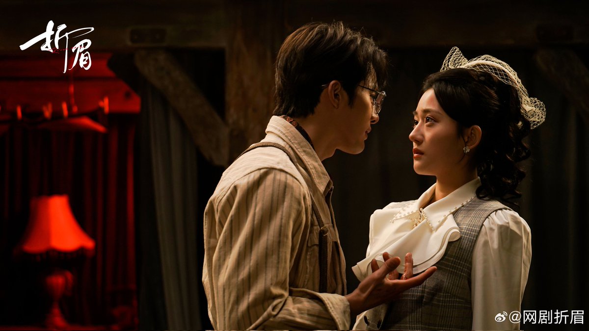 CdramaL's tweet photo. 「📸 | O drama curto republicano #RivalLove, estrelado por #LiRuotian, #WangJunbi, #ChenJianyu, #YuYilei e #QuJing, liberou novas Stills ❤️ https://t.co/Fk5ocaScYC