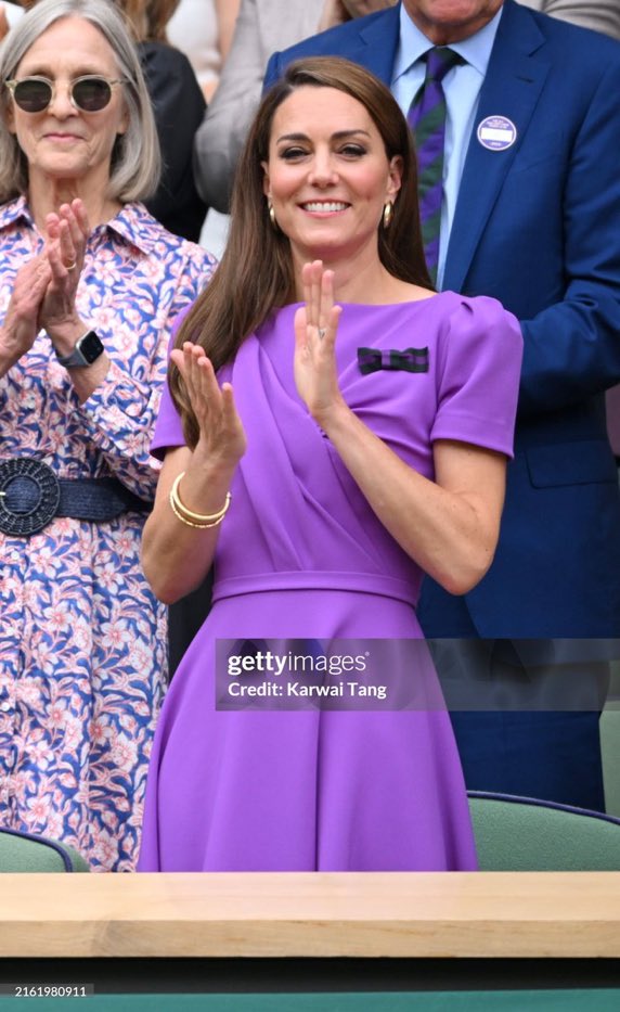 TribesBritannia's tweet photo. A photograph to make all the trolls so angry. The Princess of Wales is just naturally beautiful. https://t.co/ANu8i2w17f