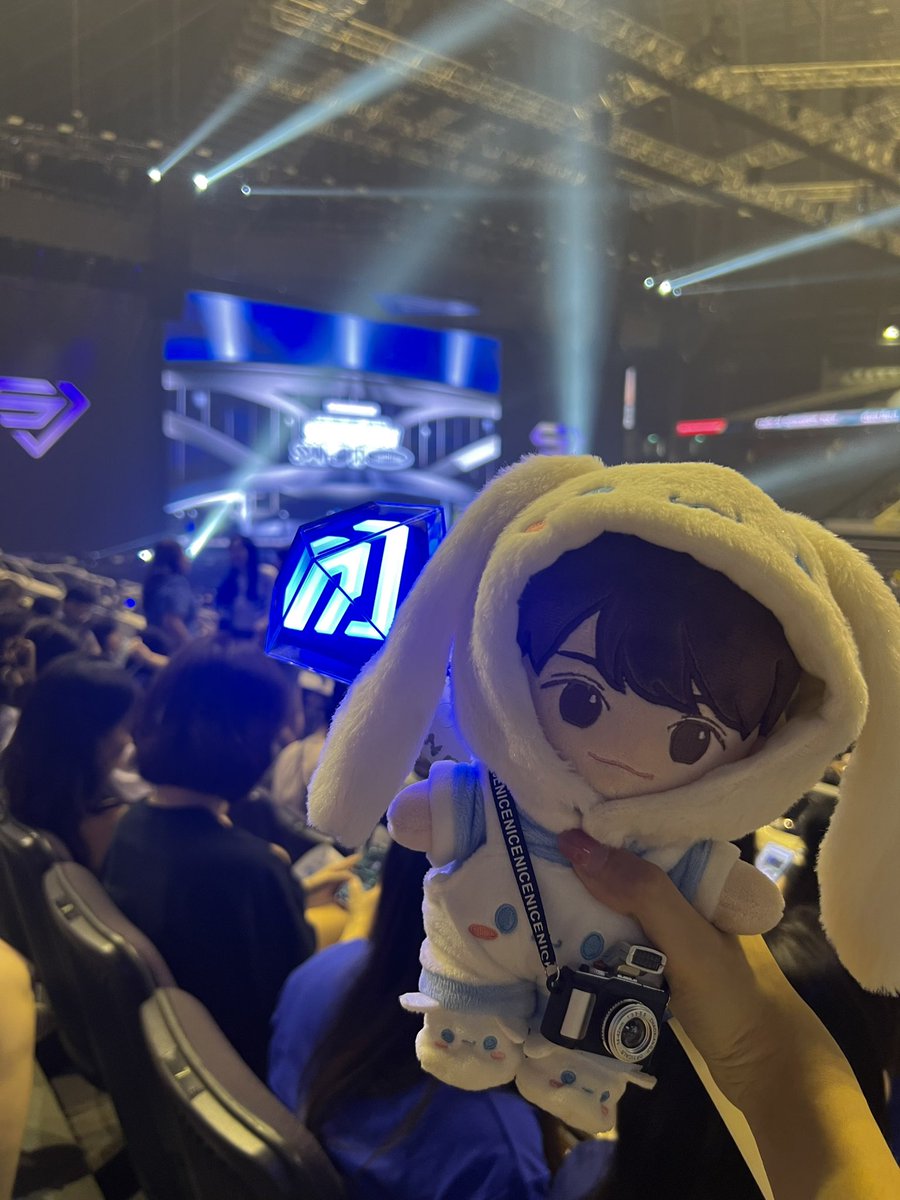 💙🥹

#SuperShow_Spinoff_Halftime
#SSS_HALFTIME
#슈퍼주니어 #SUPERJUNIOR