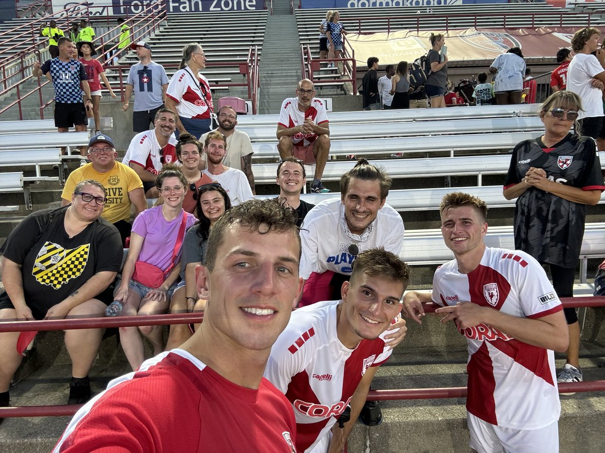 A huge thanks to all the fans who showed out yesterday 🙌 👏

#LoudAndUnited