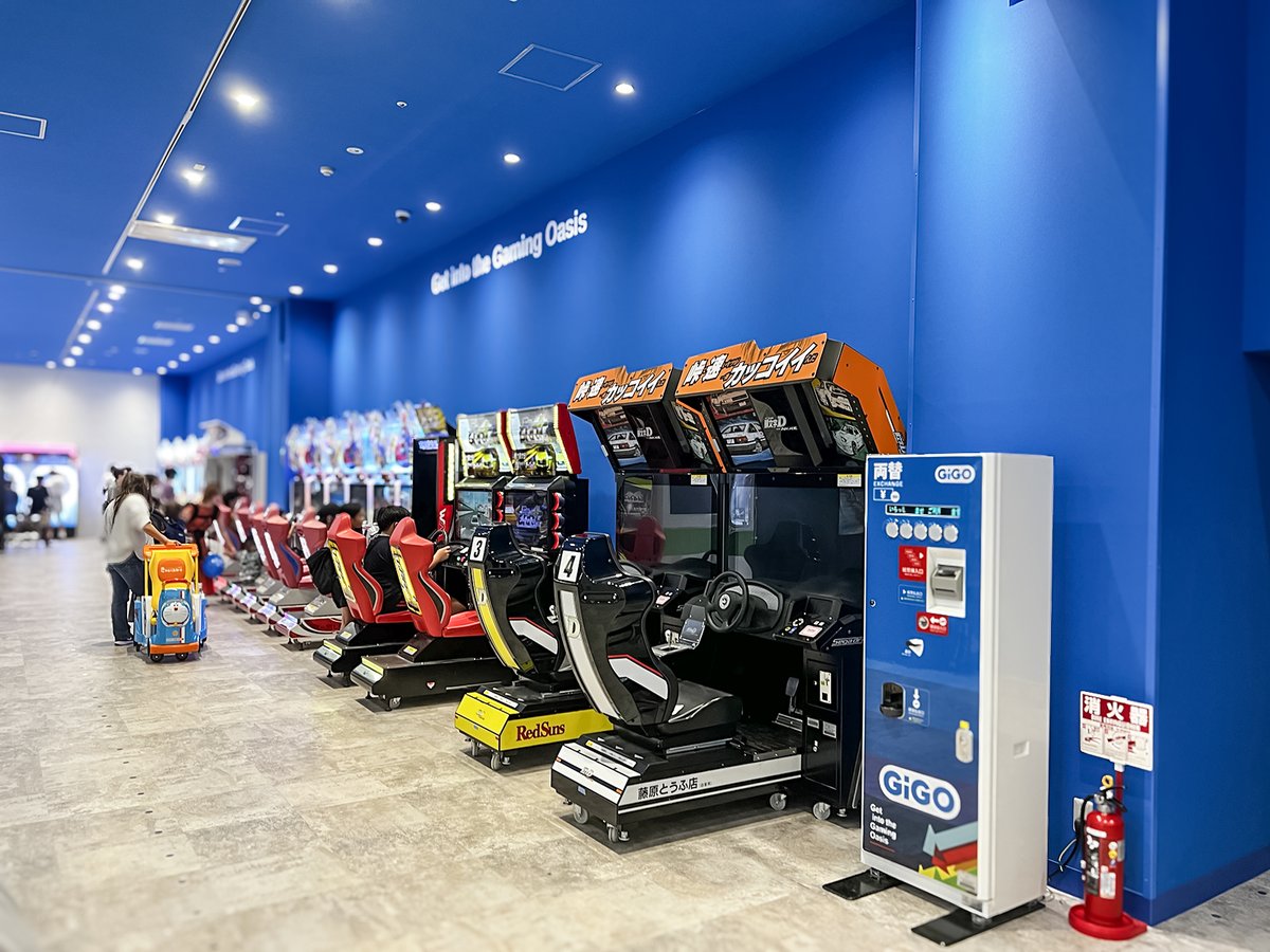 onionsoftware's tweet photo. GiGOイオンモール浦和美園、リニューアルオープンでもちゃんと #OutRun2SP 残っててよかった #Sega #Arcade https://t.co/IPYGdS6klA