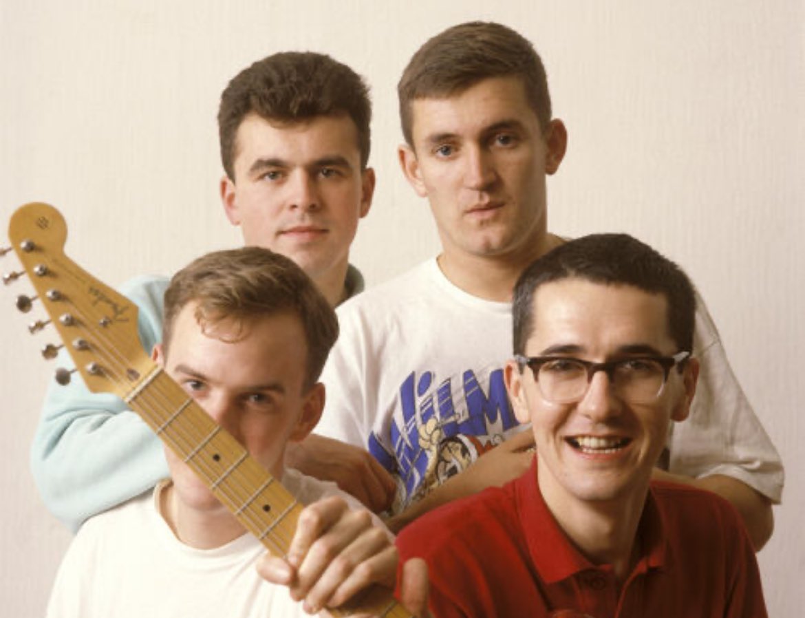 Join me this afternoon and find out about the top Staycations in the Uk plus speaking to <a href="/WessexAuctions/">Wessex Auction Rooms</a> about a record breaking peice of vinyl and chatting to <a href="/stancullimore/">Stan Cullimore</a> about The Housemartins and how they all used to share a bath 😂 on <a href="/BBCDevon/">BBC Devon</a> <a href="/BBCCornwall/">BBC Cornwall</a> <a href="/bbcsomerset/">BBC Somerset</a>