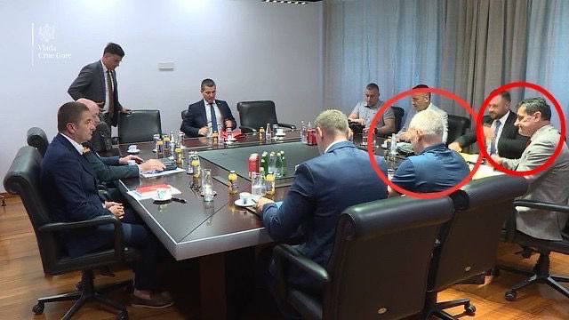 📣 DPS: ANB prećutao informaciju o pripremi atentata na #Đukanović, sektor bezbjednosti u potpunom rasulu ✔️

👉 Agencija za nacionalnu bezbjednost, po sopstvenom priznanju, danima je imala u posjedu opetativne informacije da se na predsjednika <a href="/DjukanovicCG/">Milo Đukanović</a> priprema atentat, ali