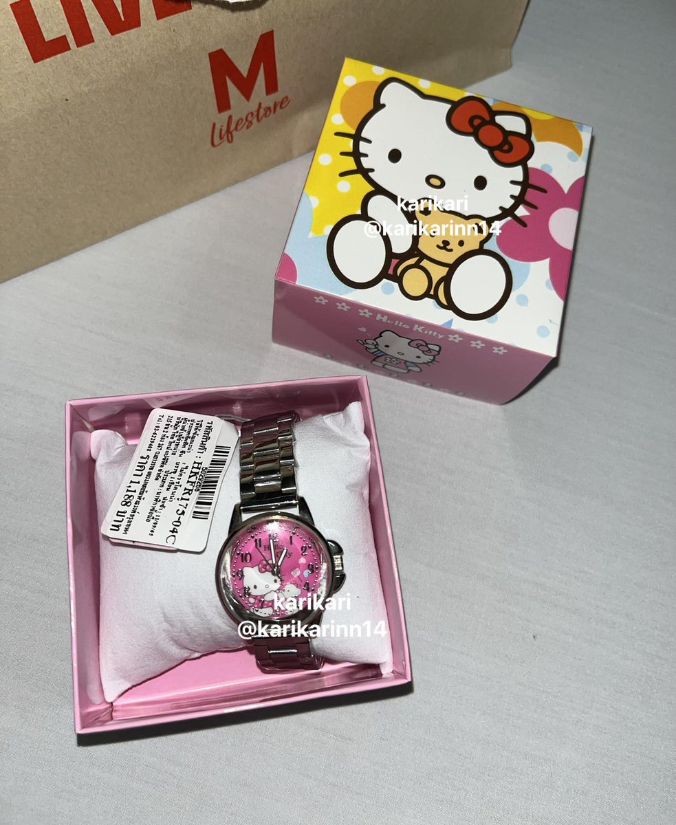 karikarinn14's tweet photo. นาฬิกาคิดตี้ 550฿ รส (from 1,188฿) พร้อมกล่องใบเสร็จสภาพดีมากน้องถ่านหมดไม่ได้แถมถ่านให้นะคะ 🥹🎀 #นาฬิกามือ2 #ตลาดนัดsanrio #ตลาดนัดซานริโอ
#ตลาดนัดkitty #sanrio #Hellokitty #kittywatch #casiokitty #นาฬิกาคิตตี้ #นาฬิกาน่ารัก #Hillokitty #คิดตี้ #นาฬิกาsanrio #ส่งต่อนาฬิกา https://t.co/P296q91M7n