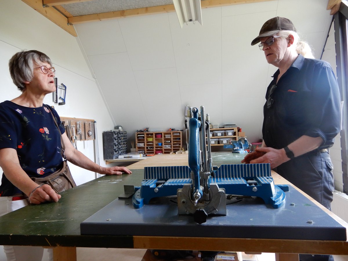refajahkerk's tweet photo. Alles en iedereen op zijn plek in het ‘OOG en OOR huis’. Lees het interview met Ria over het 'Oog en Oor huis' hier: https://t.co/FCxYnJmdaq https://t.co/rbtiVgLYht