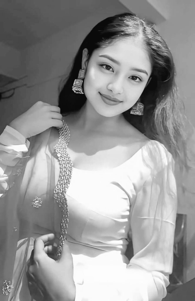 aarikaat143's tweet photo. ऐसा क्या बोलूं कि तेरे
दिल को छू जाए
💕 ऐसी किस से दुआ
माँगु कि तू मेरी हो जाए 💕
💕तुझे पाना नहीं तेरा हो
जाना है मन्नत मेरी💕
💕 ऐसा क्या करूं कि
यह_मन्नत_पूरी हो जाए
#chocoalte
#शुभ_संध्या ❣️❣️🙏 https://t.co/TkLHSqJvfg