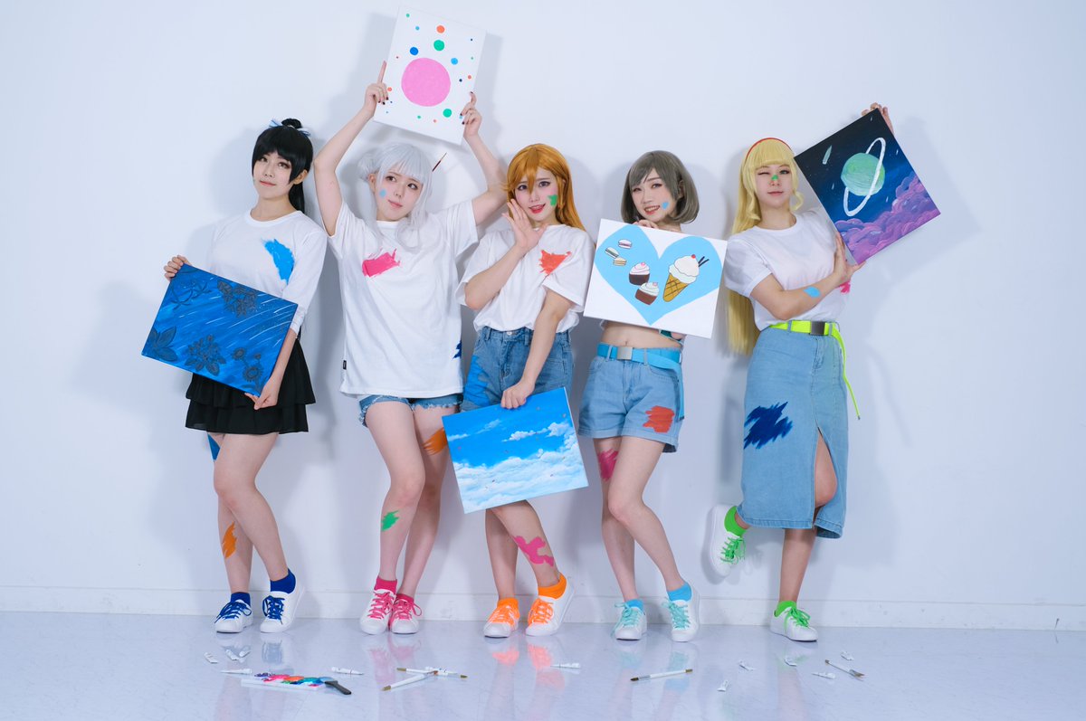 Star_liella's tweet photo. 🌠스타에라! Painter 스타일 공개🌠
#Starella_Painting_Story 

마지막 단체 사진을 공개합니다-!!
🧡🩵🩷💚💙 https://t.co/EVCoqRhnFg