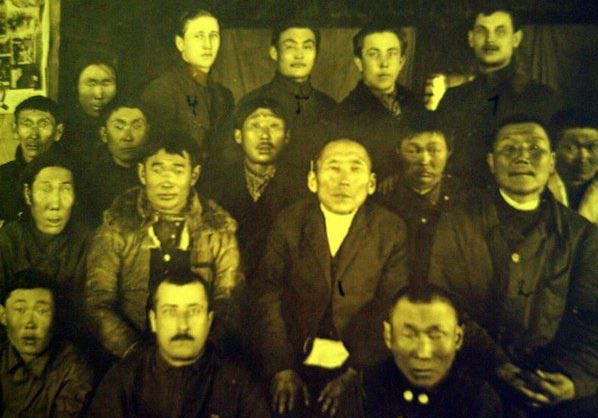 100YearsAgoLive's tweet photo. Yakut rebel leader Mikhail Artemyev declares the Tungus Republic, which he claims to be an independent nation in Okhotsk, Russia, after seizing two cities this spring. https://t.co/pZYpugmbyk
