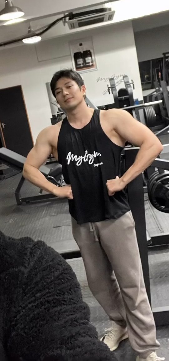 Mackenyu (Zoro) 💪 Season 2 (via: lloydnaicker)